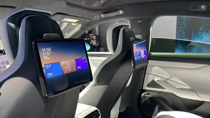 Xiaomi Su7 Photos (3)