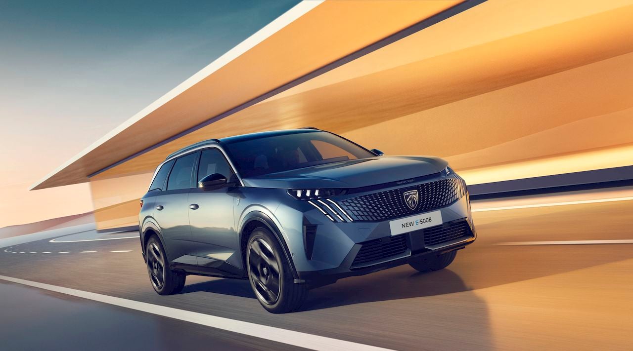 seven seats, huge trunk and XXL battery