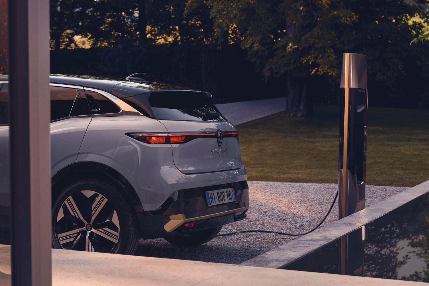 Already closed for 2024, when will social leasing be back?