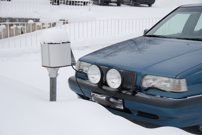 In the far north, everyone has gotten into the habit of plugging in their car, even when it is thermal.